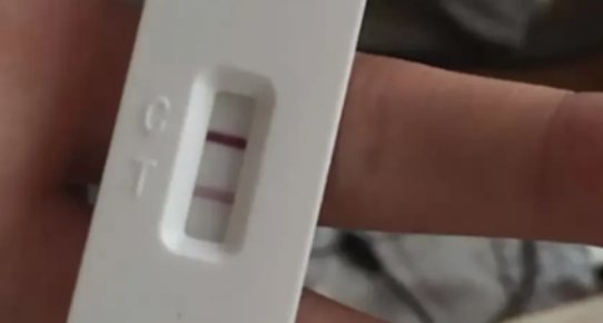 江苏一男子误将2条杠验孕棒照片发业主群，此举引发了什么后果？