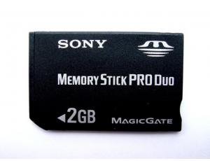 索尼照相机DSC-W80用什么内存卡呢？