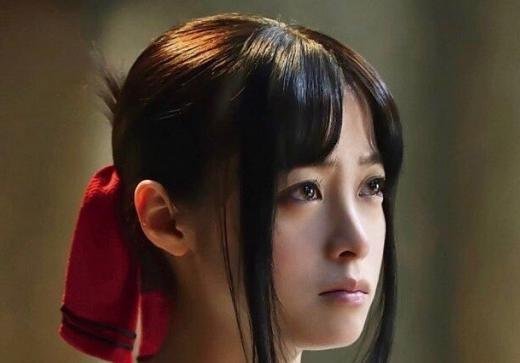 桥本环奈破吉尼斯世界纪录,敢演敢拼不在乎人设,演漫改错不了
