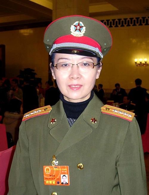 杨蓉娅的介绍