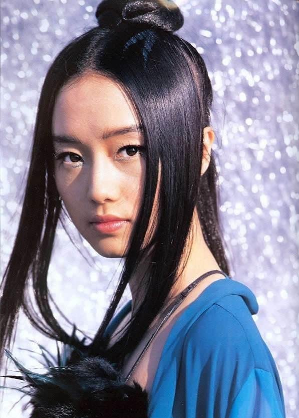 韩女星李孝利疑在节目中辱华,刘在石尴尬回避,李孝利是无知还是故意的?