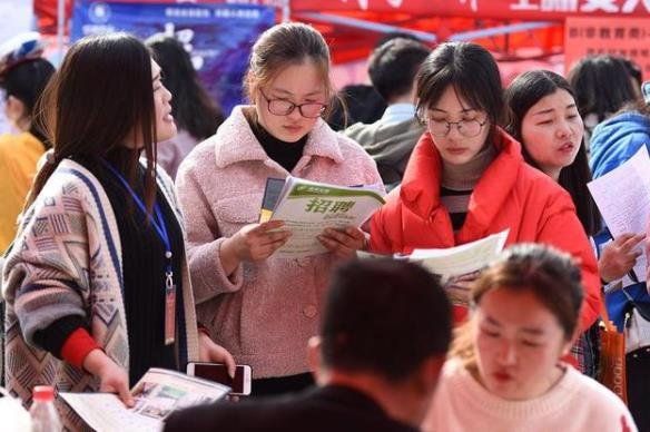 互联网公司校招名额增加,核心岗位首次开放,为什么核心岗位也会选择校招?