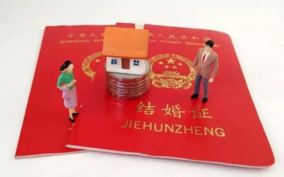 中国结婚证上印的花是什么花？