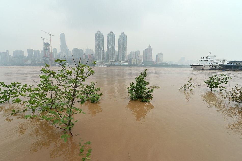 朝天门门洞全部被淹没,当地洪水到底有多严重?