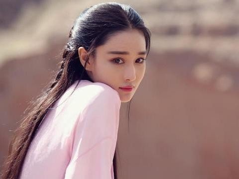 你怎么看待电视剧《小女花不弃》中白渐飞的突然黑化？