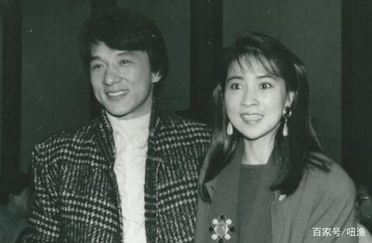 突上热搜！成龙退出林凤娇全资持股公司，发生什么了？