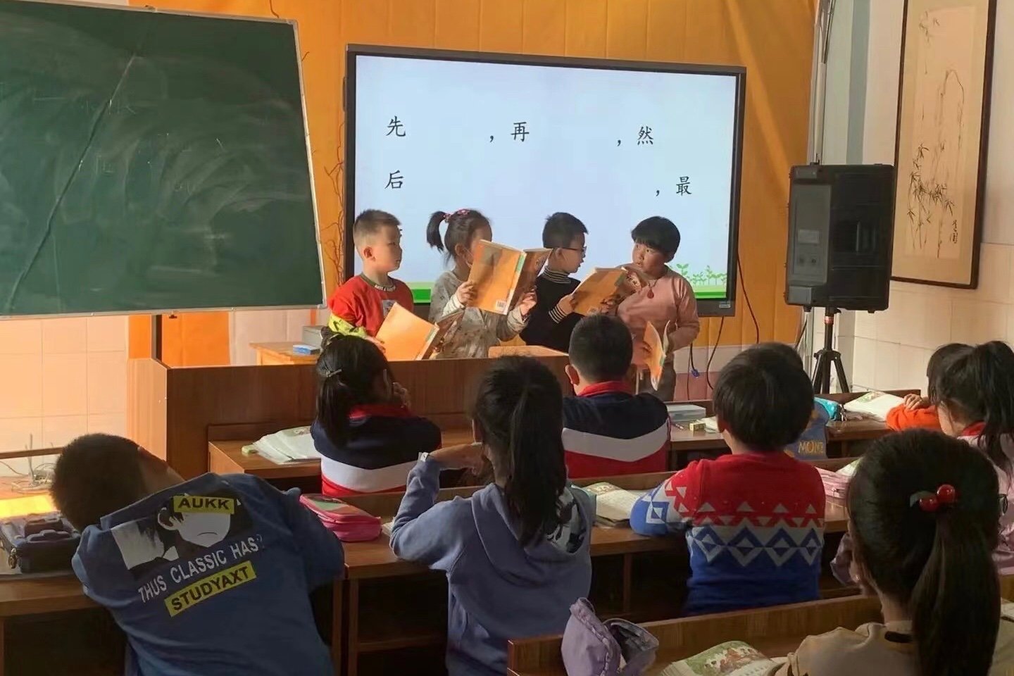 点关于平面的对称点怎么求？