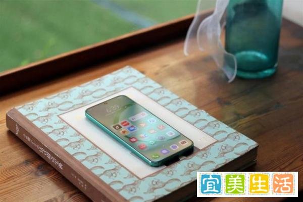 华为王者归来！鸿蒙4正式发布，中端机这表现足以证明