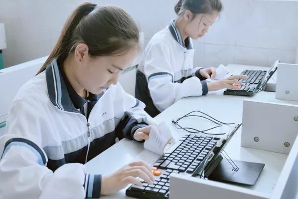2023广州中专分数线是多少分?