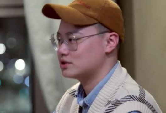 乔欣520晒鲜花蛋糕，你知道是谁送的蛋糕吗？