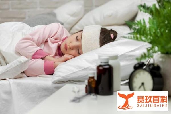 广州发布会发言人集体摘下口罩,现在看来应重新戴口罩更合适