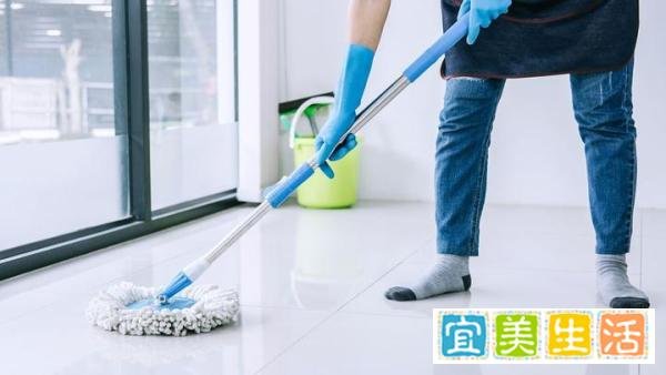 小伙自称包养大爷要退款,法院判了:关系不成立,退还11734.21元