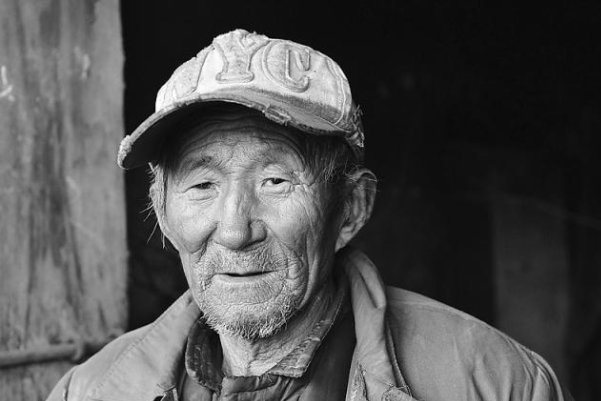 年迈的近义词和反义词