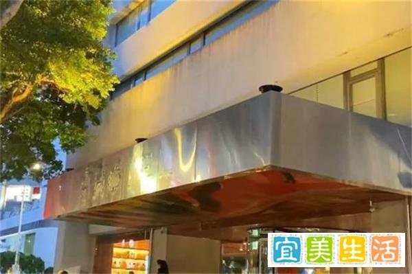 汪小菲直播时承认未婚妻已怀孕