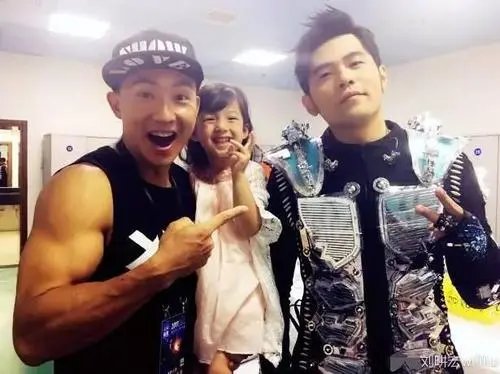 周杰伦好友刘畊宏移居上海,他今后是否会考虑在内地发展?