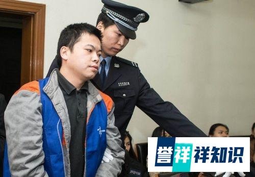 2014年，倒插门的他因五千多块的工资被嫌弃，丧失理智的他拿起剪刀