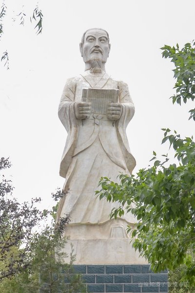 扁鹊投石的原文和翻译是什么意思？