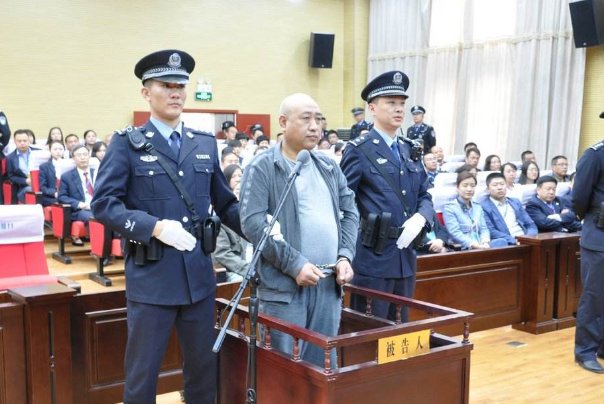 坠楼姐弟生母称一审不是结束，那被害者生母认为的结束是什么？