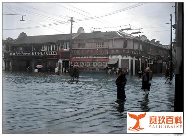 台风突袭,上海变成一片泽国,积水最深达2米