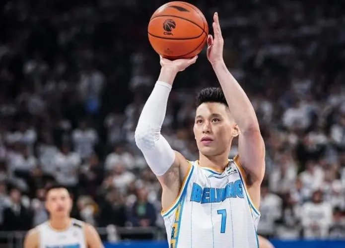 林书豪为什么无法重返NBA赛场?原因是什么?