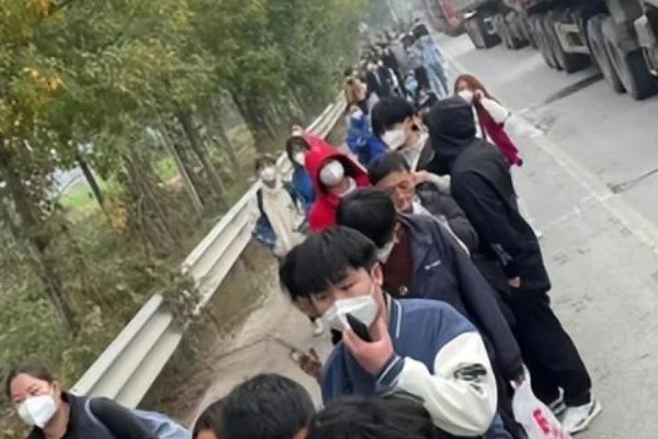 疫情中的郑州富士康，返乡人员多为河南籍短期工，为何多为短期工？