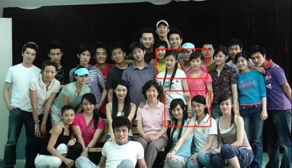 贾玲怒发微博替小斐抱不平“小演员命真贱”