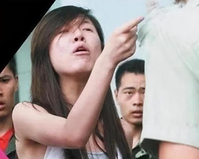 07年辱骂军人“看门狗”，被武警甩巴掌的超女唐笑，现状如何？