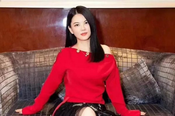 李湘自曝北京房产多到记不清，是炫富还是真有钱？