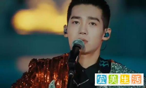演员于适跨年晚会献唱《狐狸》遭网友吐槽——难听、土气！但也有点赞的，由于难听，所以说于适是真唱！
