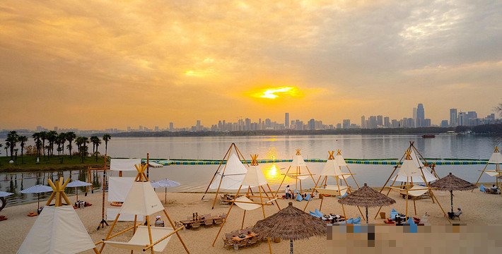 东湖沙滩浴场门票