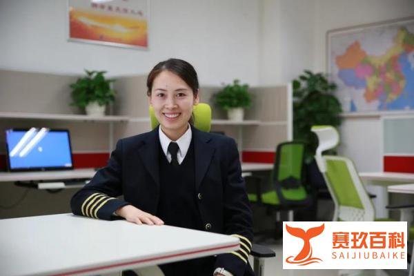 80后美女机长李莉:英姿飒爽,冲上云霄,和天空相伴的那些故事
