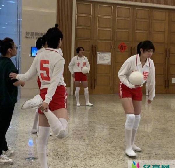 李宇春女排造型 从霸道女总裁转变成美少女