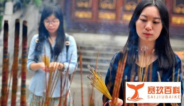 1000万年轻人与6500座寺庙“再续钱缘”，背后的真相意想不到！