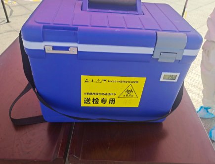 广州白云机场员工例行核检中现异常,为配合抗疫工作该机场做了什么?