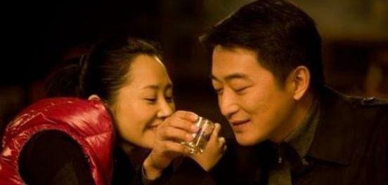 罗宇无声：蒋雯丽的同学，出道30年零绯闻，娶百花影后低调幸福惹人羡