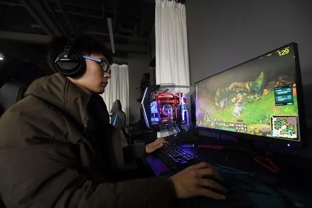 男子12万元卖掉游戏账户后恶意找回,最终获刑三年半,为何构成盗窃罪?