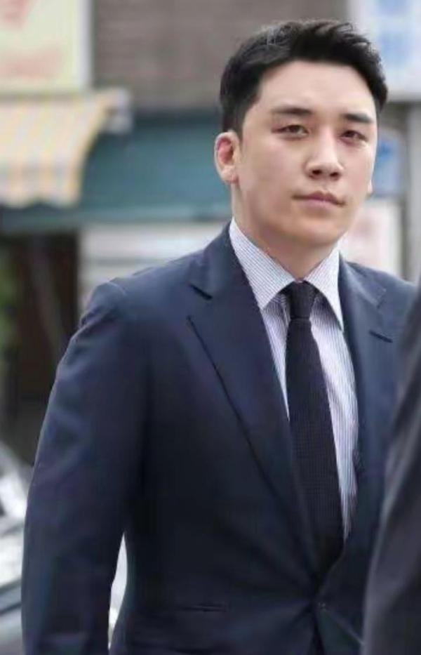 韩国男团BIGBANG前成员李胜利被判有期徒刑1年6个月