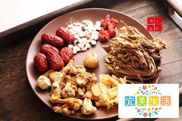详细教你做花胶松茸汤