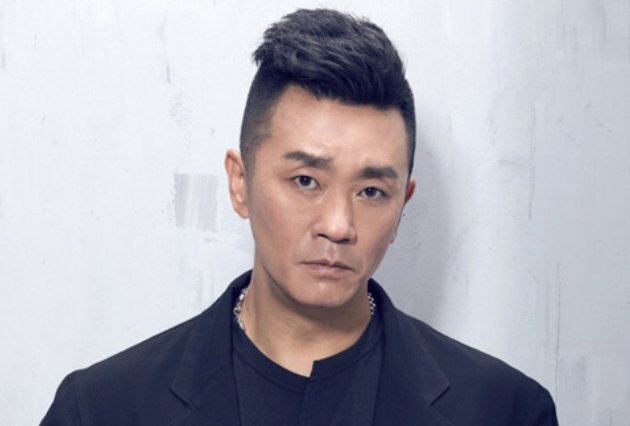 含笑歌手成名曲