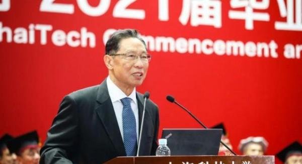 钟南山团队回应钟老凡尔赛发言 这是咋情况？