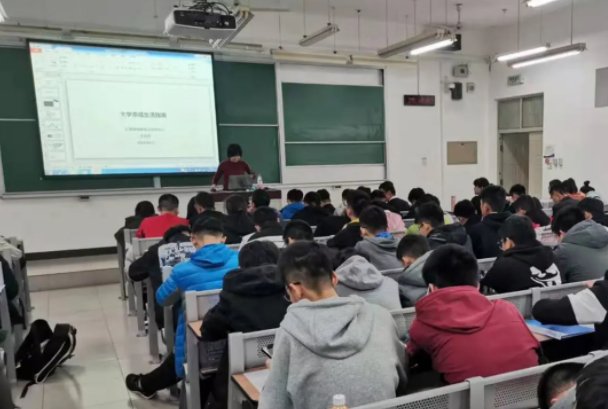 清华大学今起校门不进不出,这对学生们的生活有什么影响?