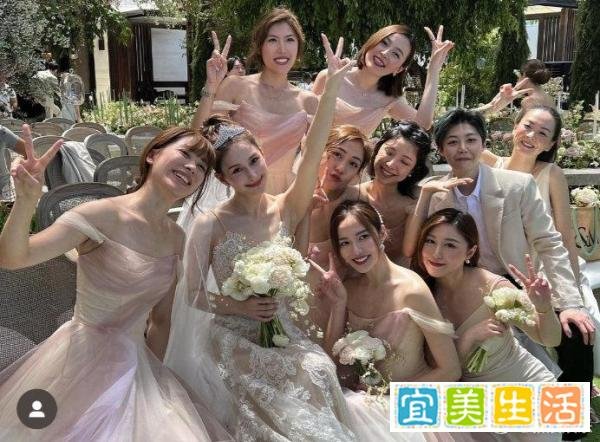 何超莲发婚礼感谢信,感谢朋友,家人!