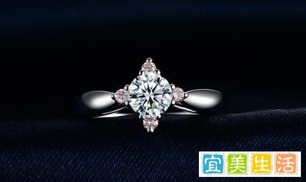 1克拉钻戒多少钱？价格是高是低，得看这3个方面