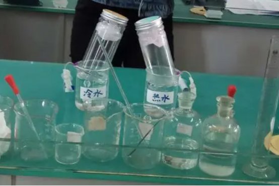 红磷燃烧的化学反应式