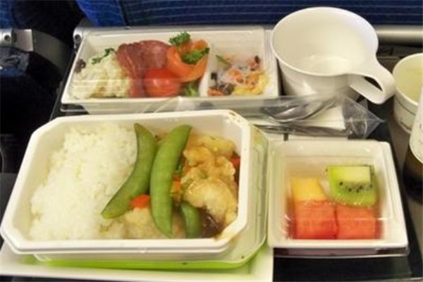中国外卖用户超3亿，会有哪些行业跟着受益?