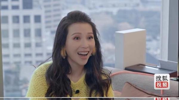 蔡少芬谈养娃，10年没睡过整觉，当妈的能不操心吗？