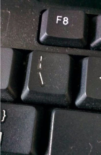 如何打出////