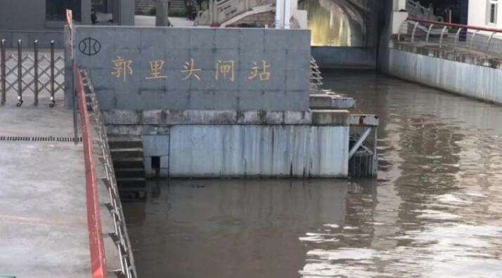 南通年轻男女相拥沉尸河塘，死者的身份是什么？