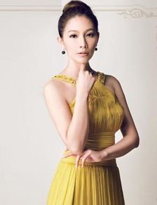 45岁林书炜近照曝光,身材比17岁女儿还好,她是怎么保养的?