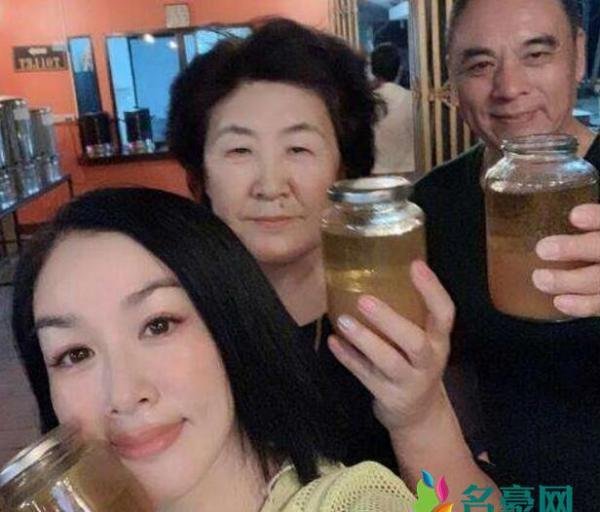 钟丽缇排毒遭质疑 网友直言她是要做第二个伊能静